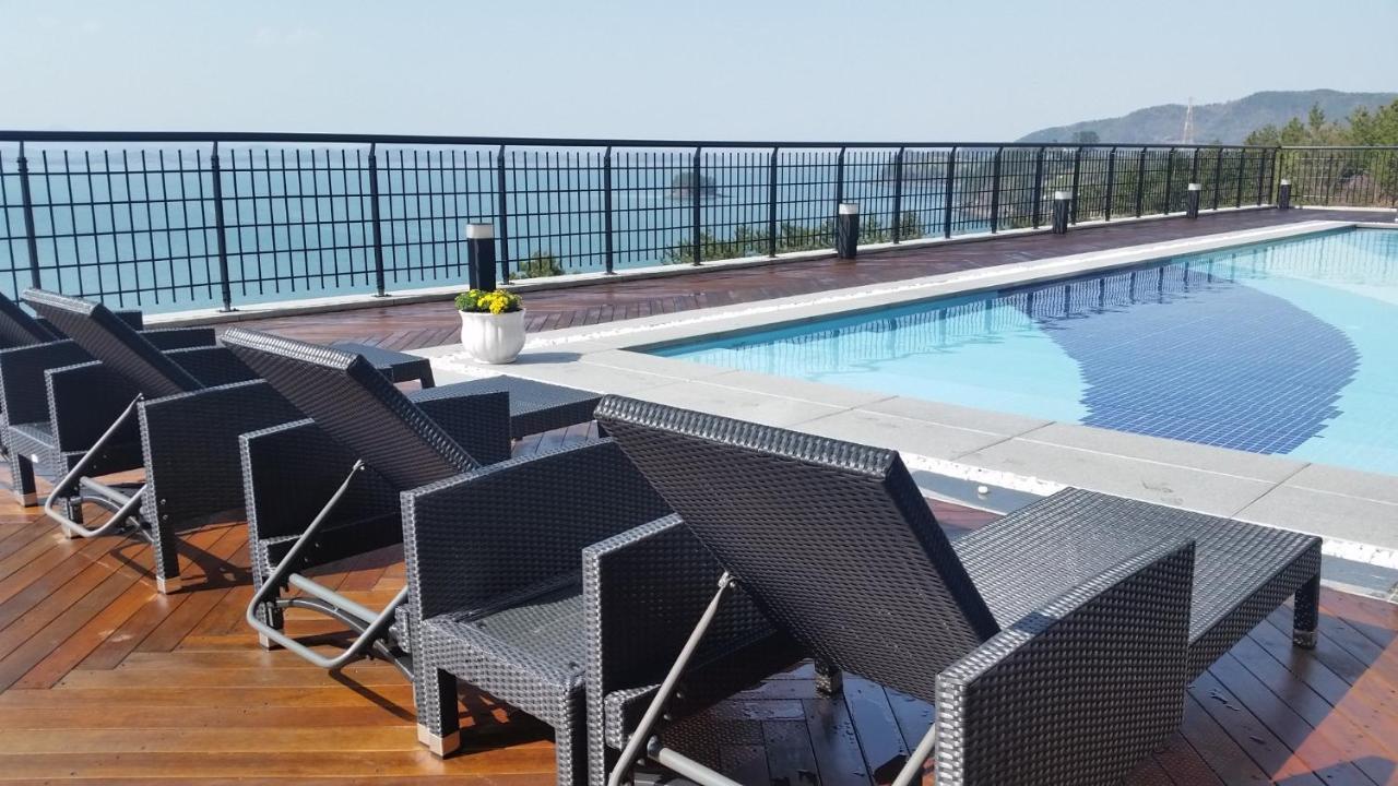 Lapis Hotel Namhae Esterno foto